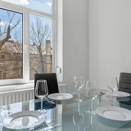 Central Bucharest 1Br With Balcony Near Unirii Square شقة *
